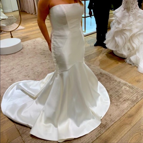 2020 size 16 Pronovias ivory mikado wedding dress - Picture 1 of 4